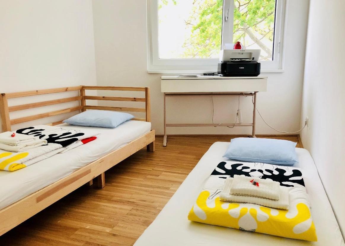 Cozy Danube Room - 15 Mins To Downtown ウィーン エクステリア 写真
