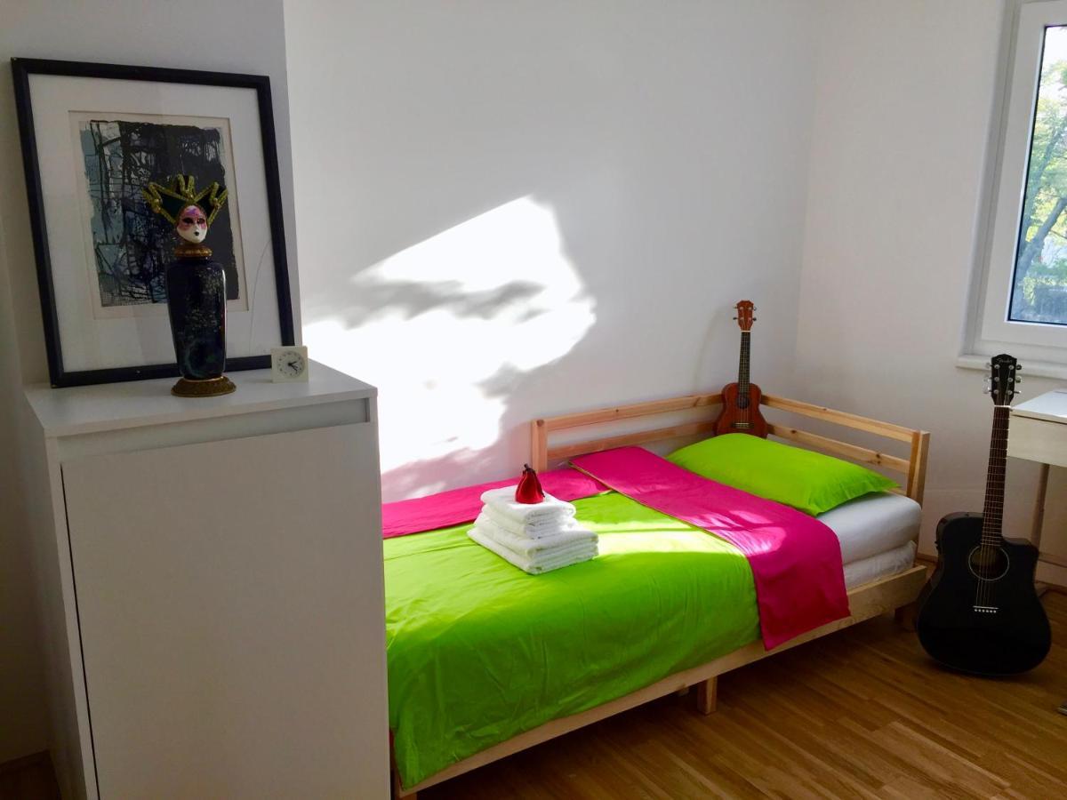 Cozy Danube Room - 15 Mins To Downtown ウィーン エクステリア 写真